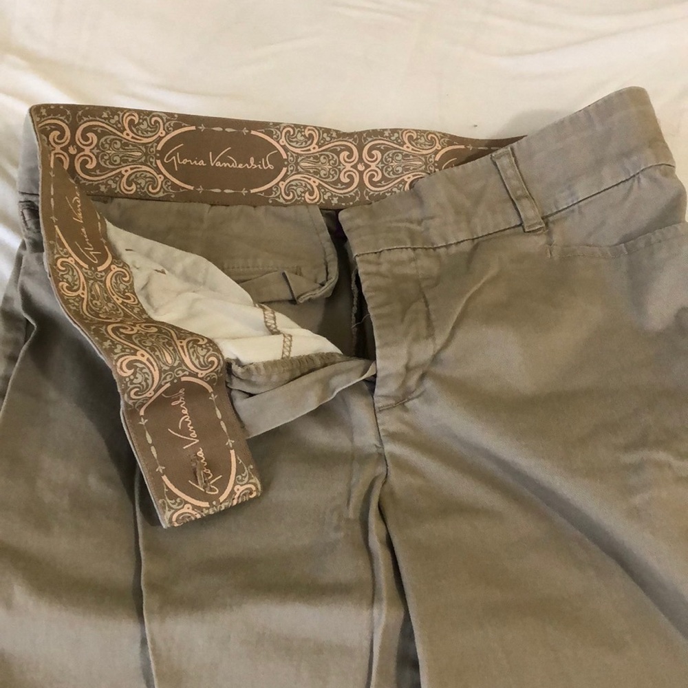 Gloria Vanderbilt khakis